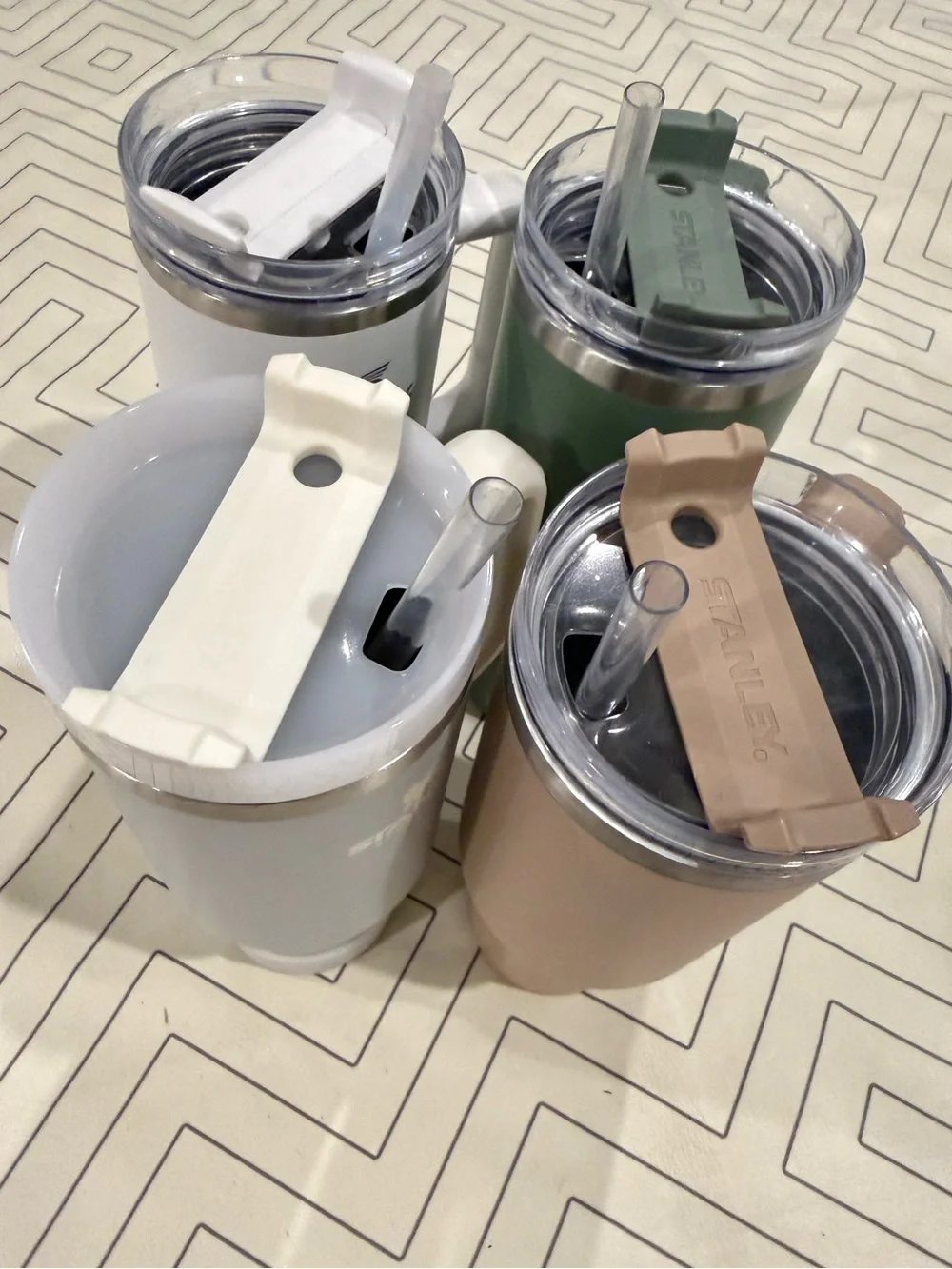 Bundle of Stanley 40oz Cups - Picture 10 of 15